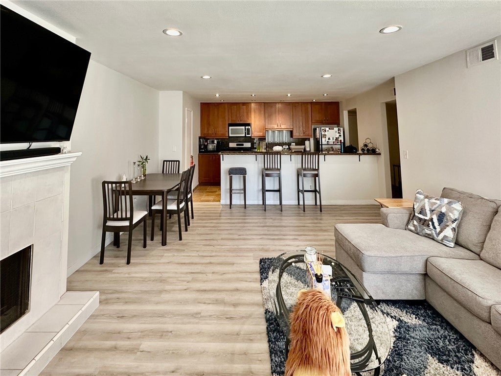 Photo of Listing #WS26019069