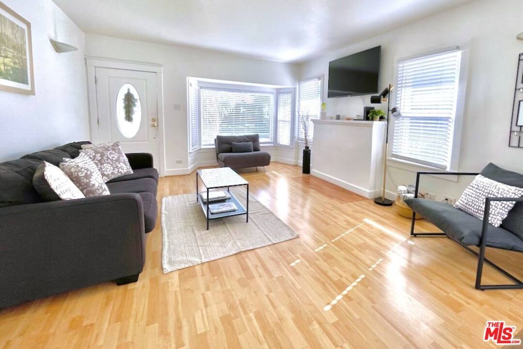 Photo of Listing #26643159