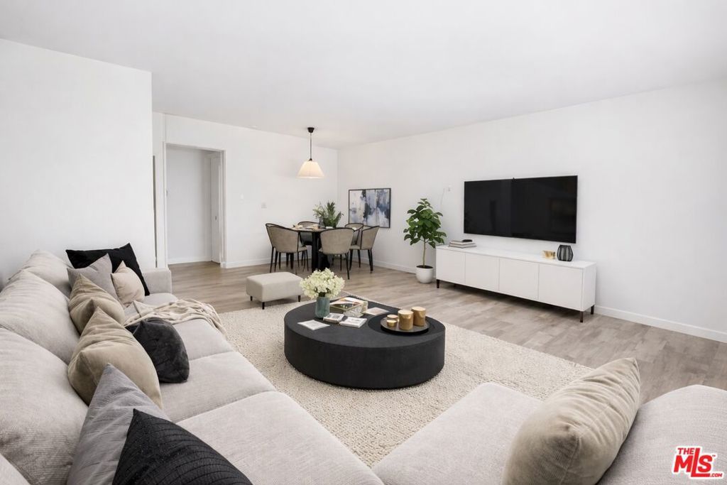 Photo of Listing #26644405