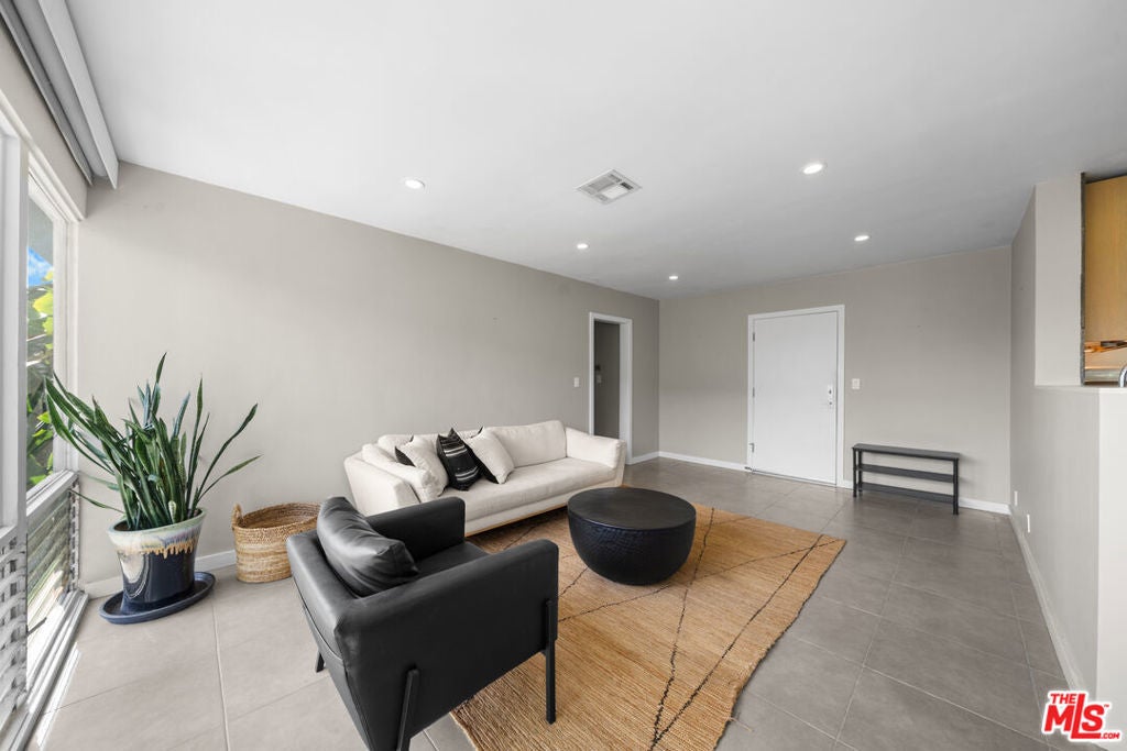 Photo of Listing #26644611