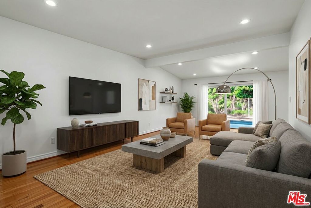 Photo of Listing #26644283