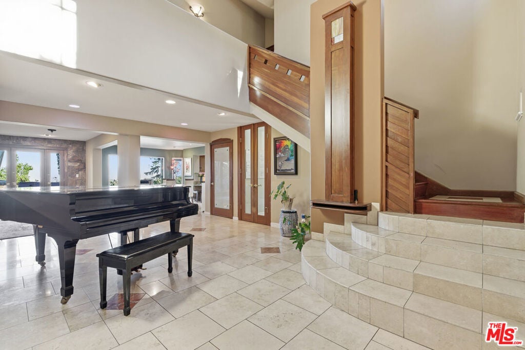 Photo of Listing #25628159