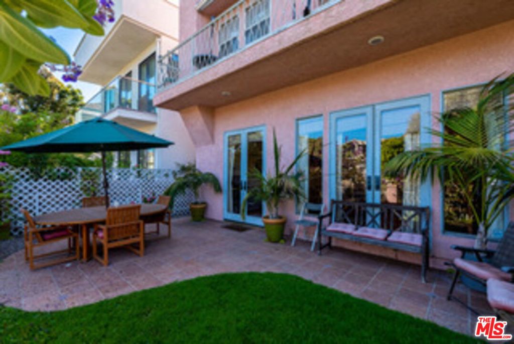 225 Sherman Canal, Venice