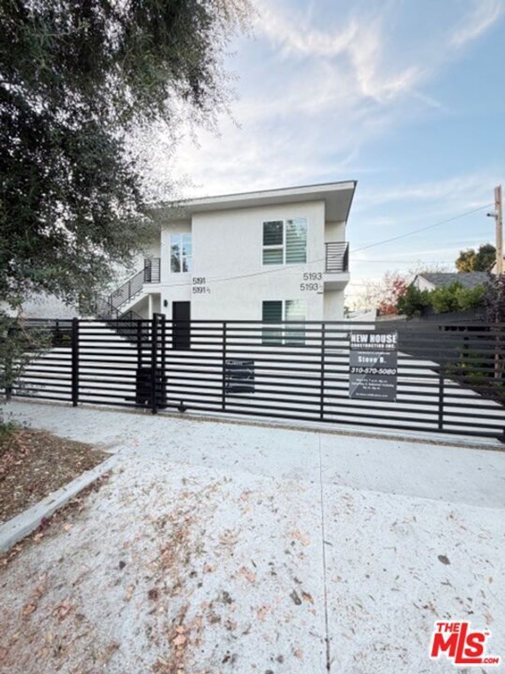 5191 Lindley Avenue, Tarzana