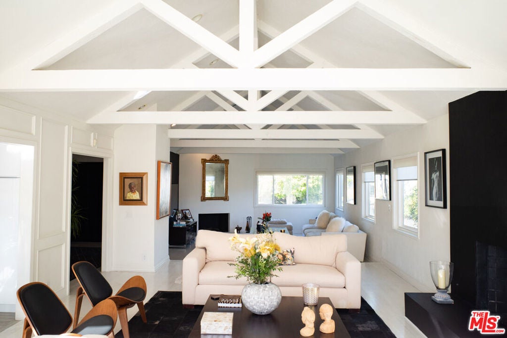 Photo of Listing #26645159