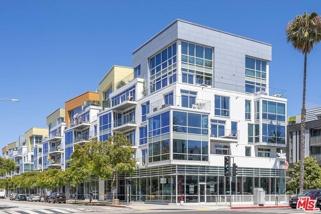 Photo of Listing #26636263