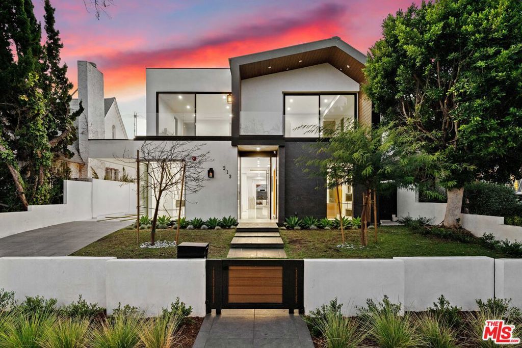 Photo of Listing #26645371