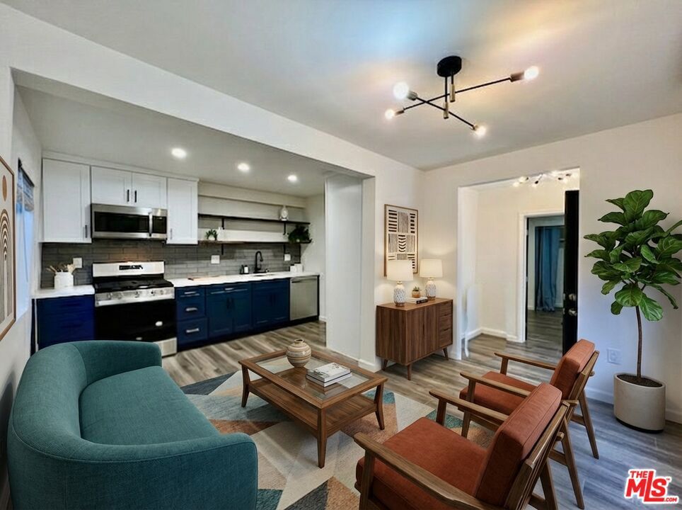 Photo of Listing #26645027