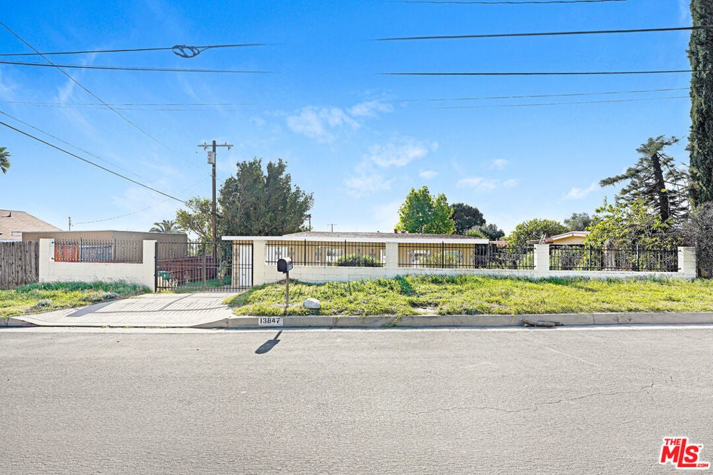 Photo of Listing #26645851