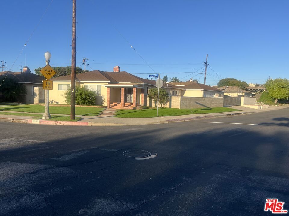 Photo of Listing #26645995