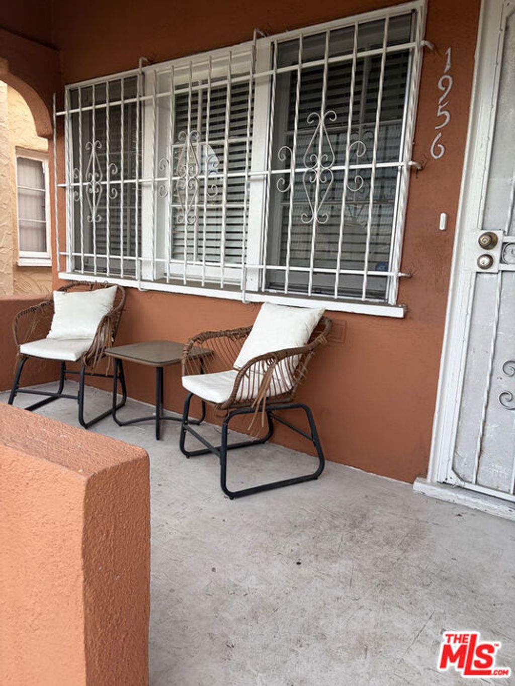 1956 W 73rd Street, Los Angeles