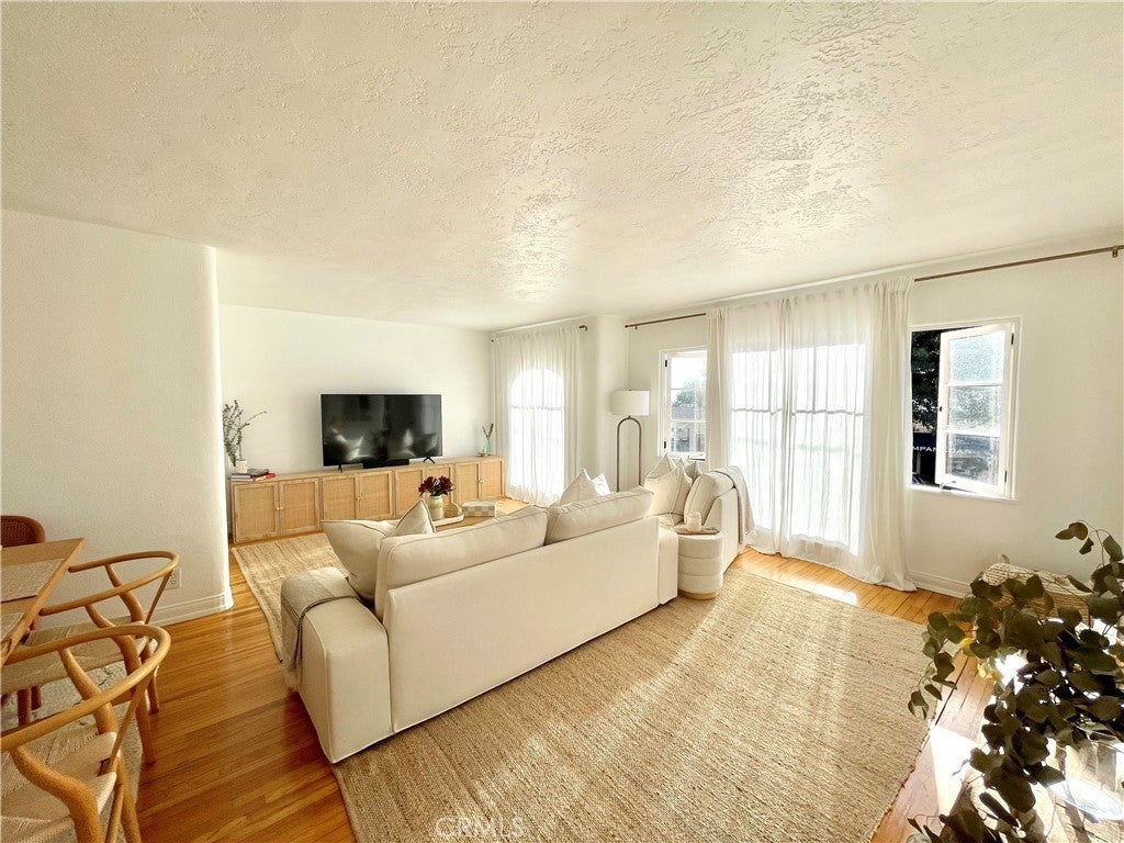 Photo of Listing #LG26024157