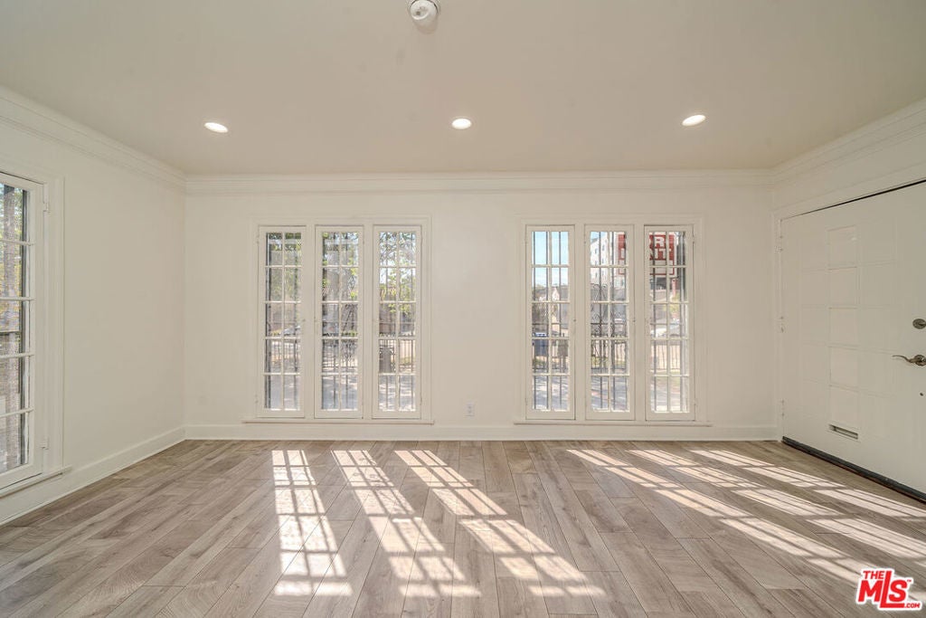 Photo of Listing #26646381