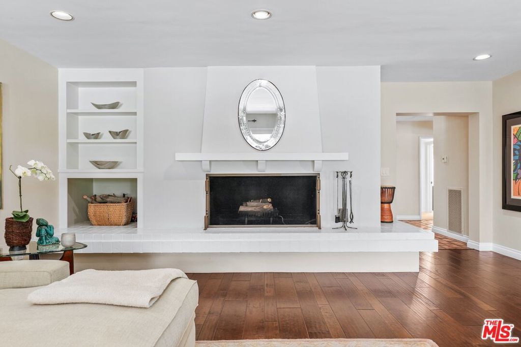 Photo of Listing #26646279