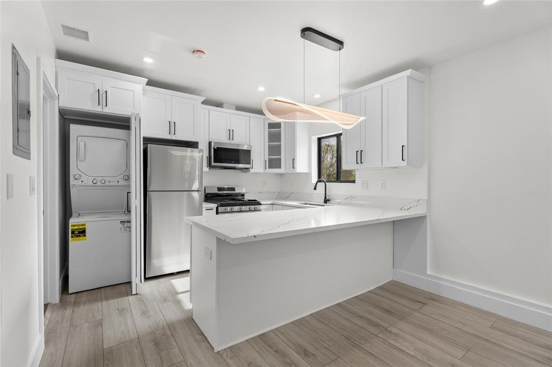 Photo of Listing #SR26023692