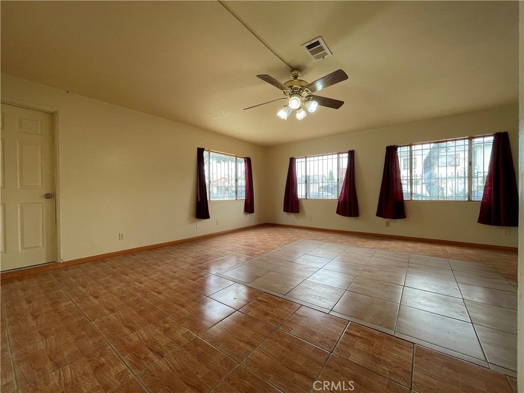 1349 Walnut Avenue, Long Beach