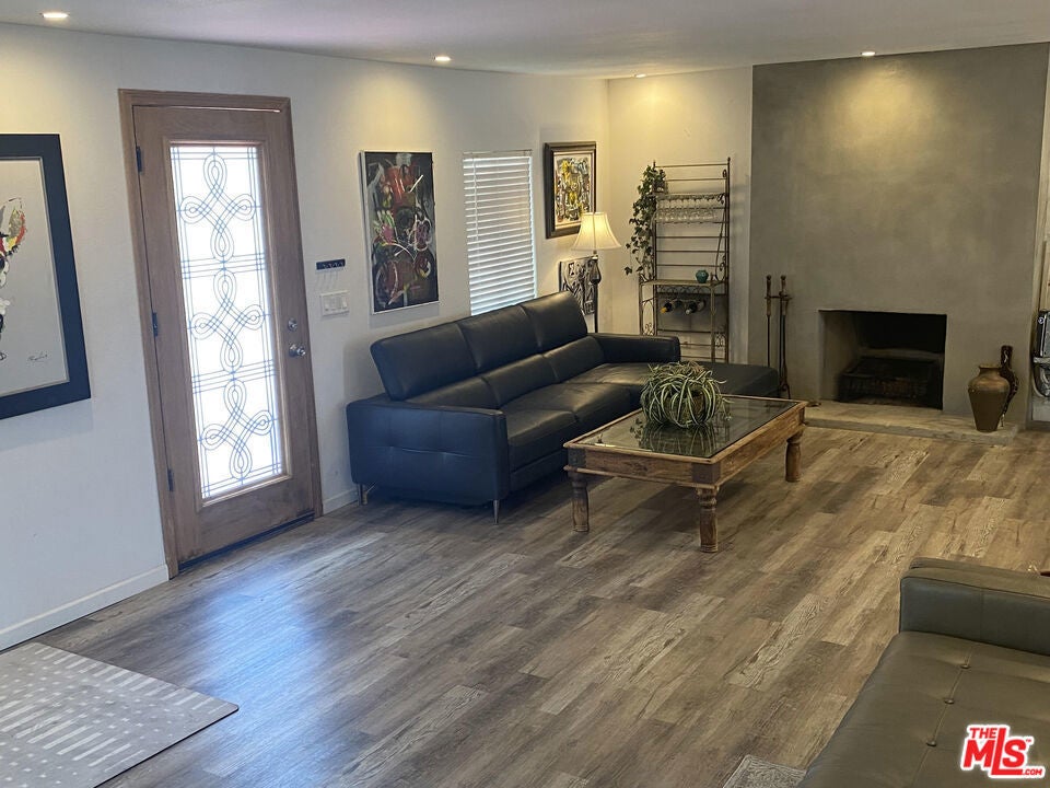 Photo of Listing #26646941