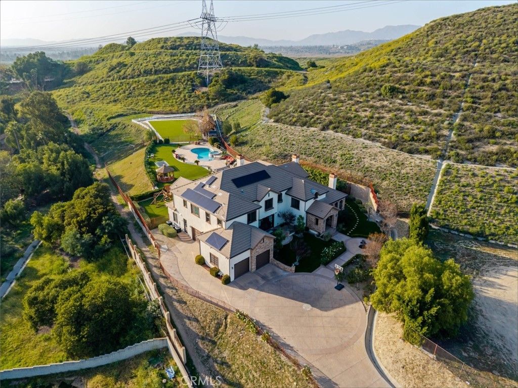 10817 W Stallion Ranch Road, Sunland