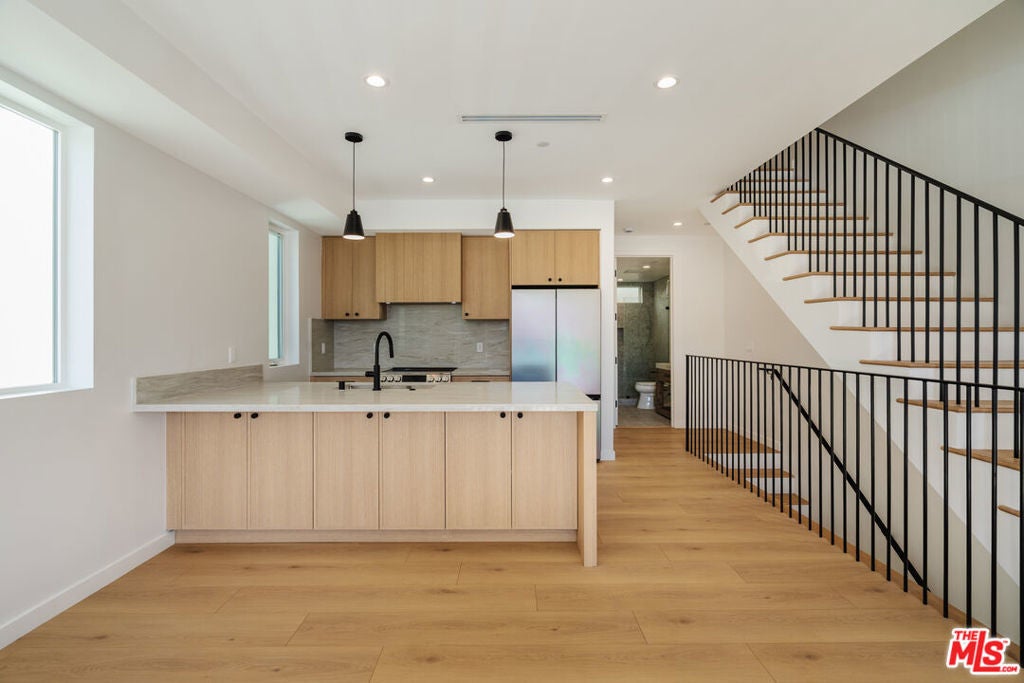 Photo of Listing #26646977