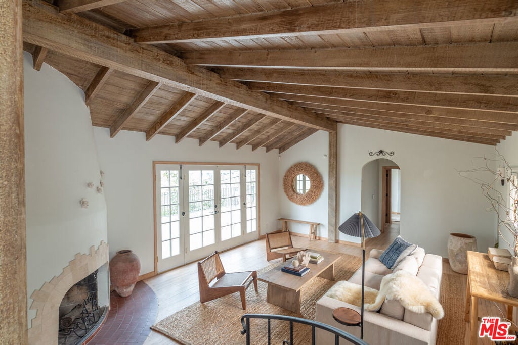 Photo of Listing #26647111