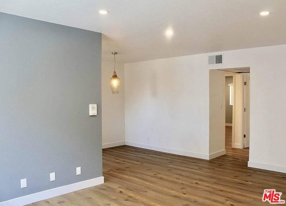 Photo of Listing #26647361