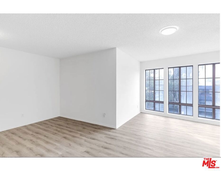 Photo of Listing #26647381