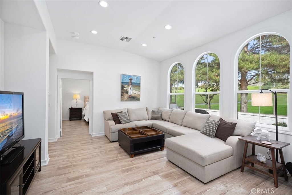 Photo of Listing #LG26025260