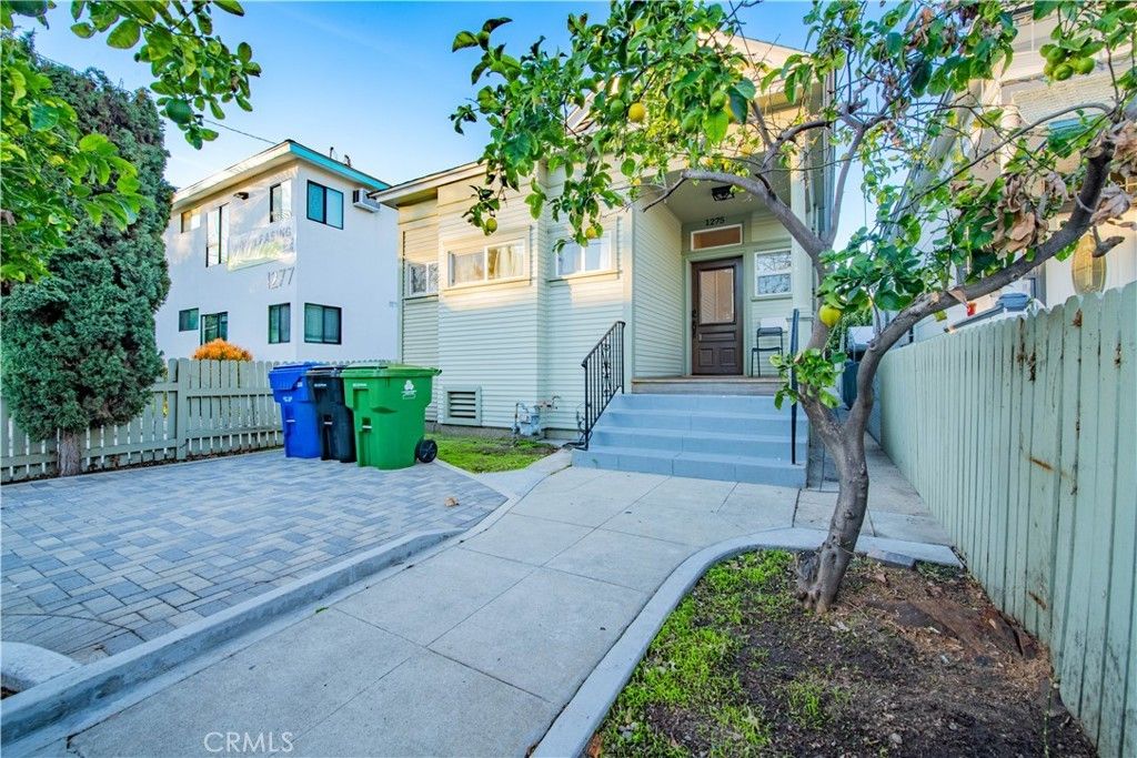 1275 W 23rd, Los Angeles