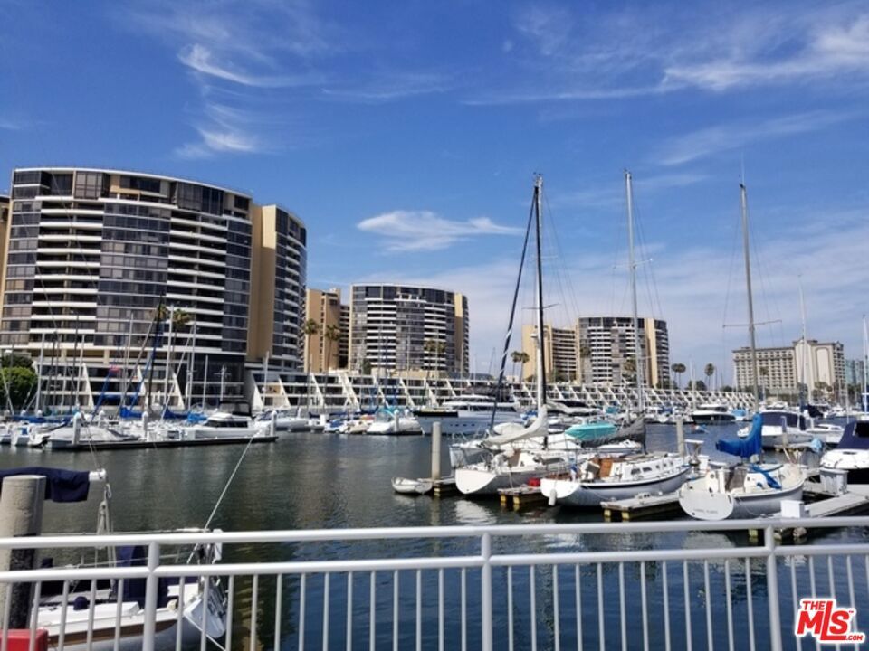 Photo of Listing #26644935