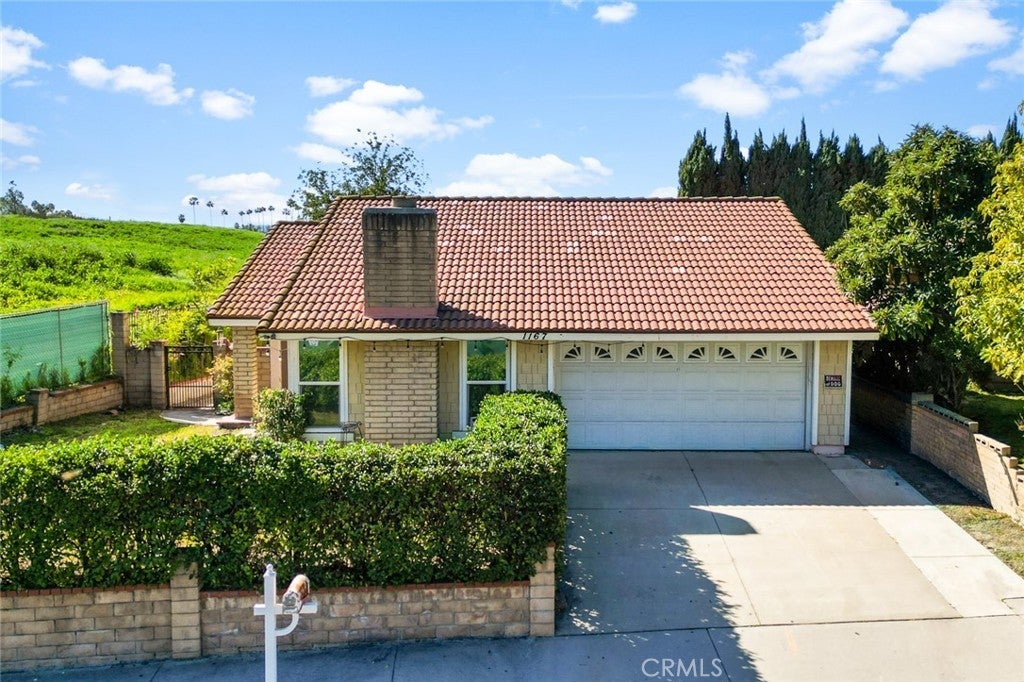 Photo of Listing #PF26027356