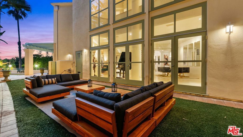 1368 Doheny Place, Los Angeles