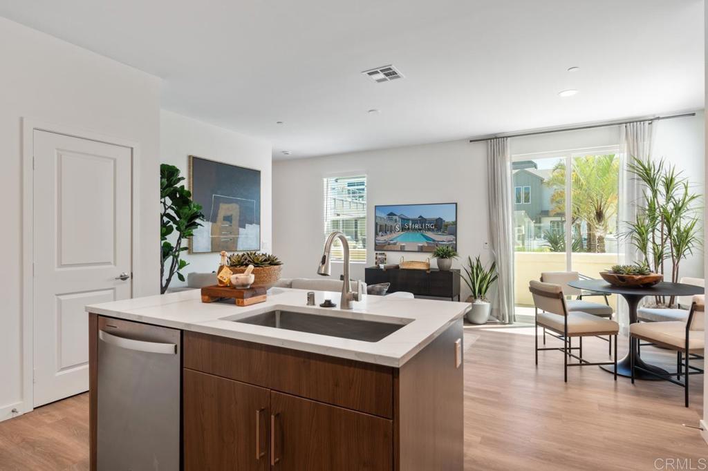 Photo of Listing #PTP2600964