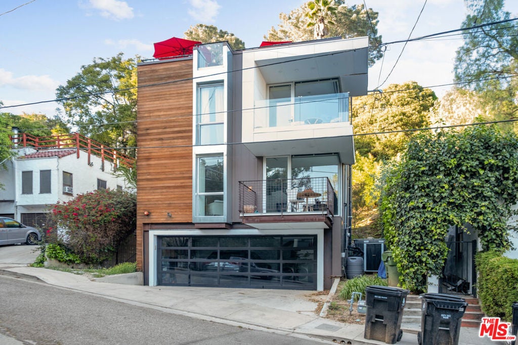 Photo of Listing #26644895