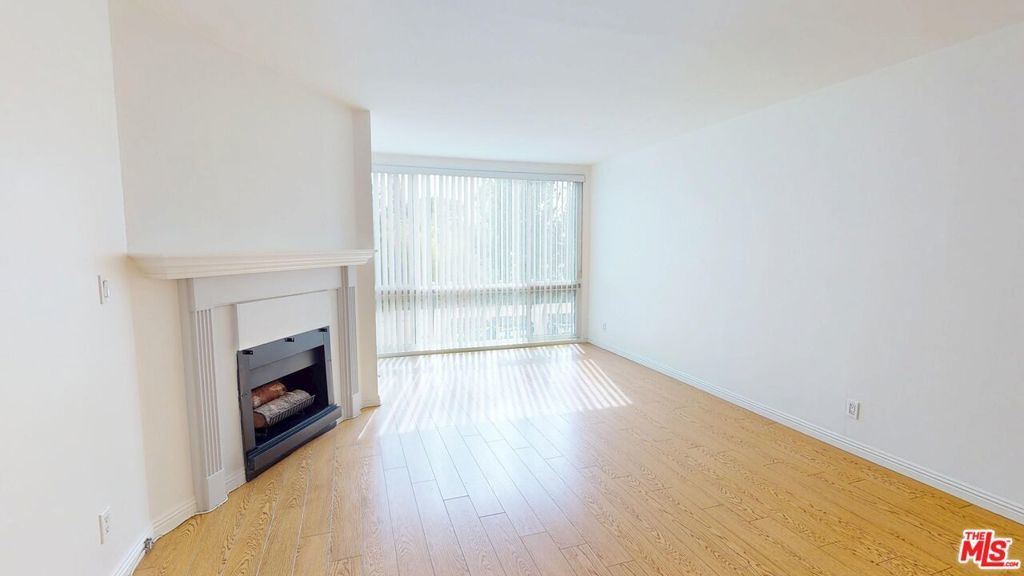 Photo of Listing #26648735