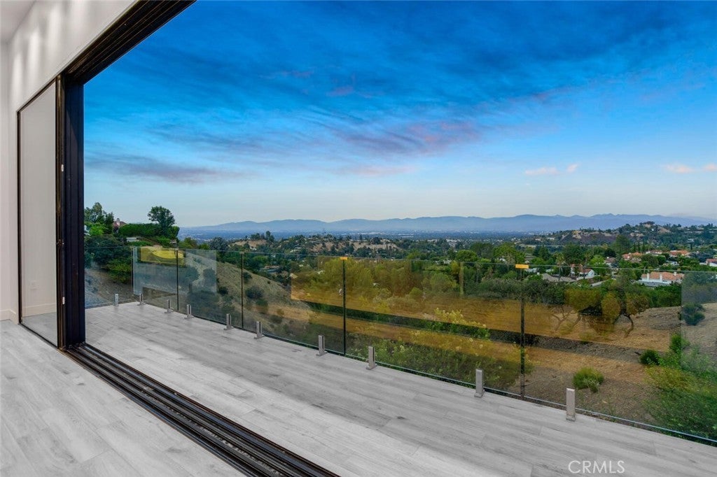 Photo of Listing #SR26028679