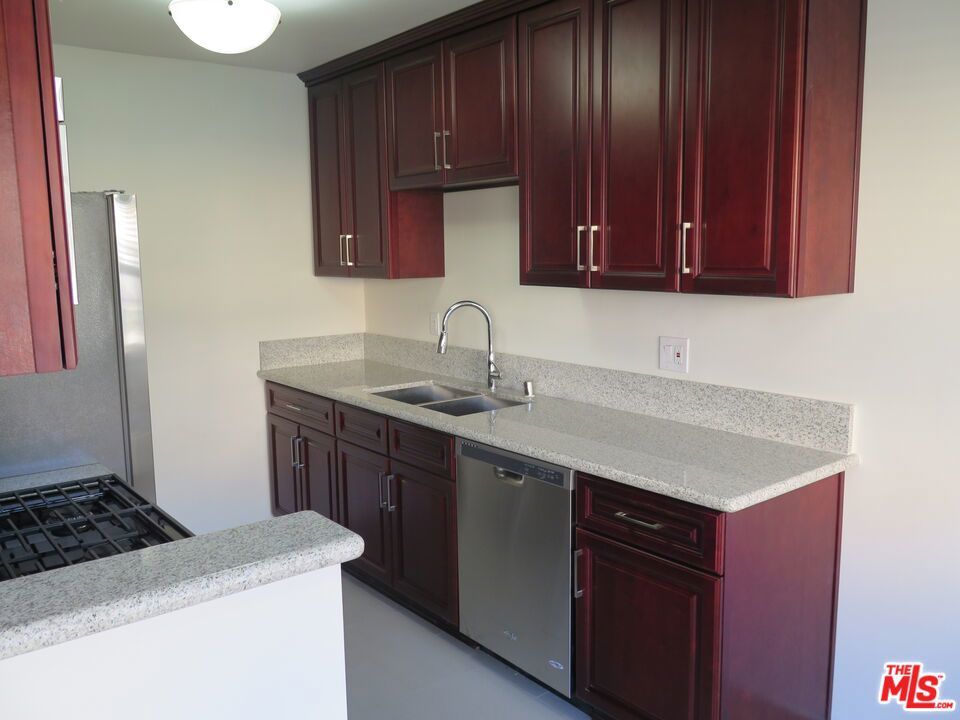 Photo of Listing #26648921