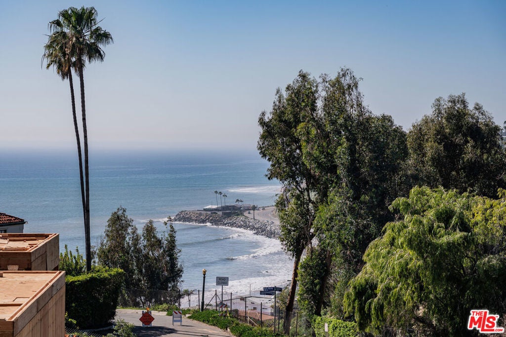 Photo of Listing #26648751