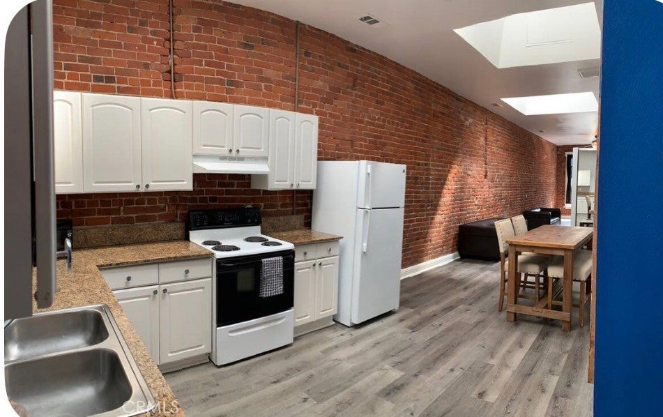 Photo of Listing #OC26029139