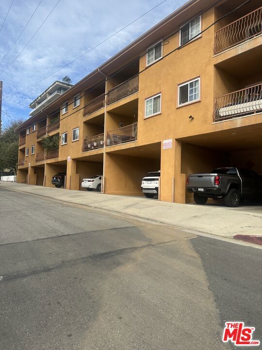 Photo of Listing #26648933