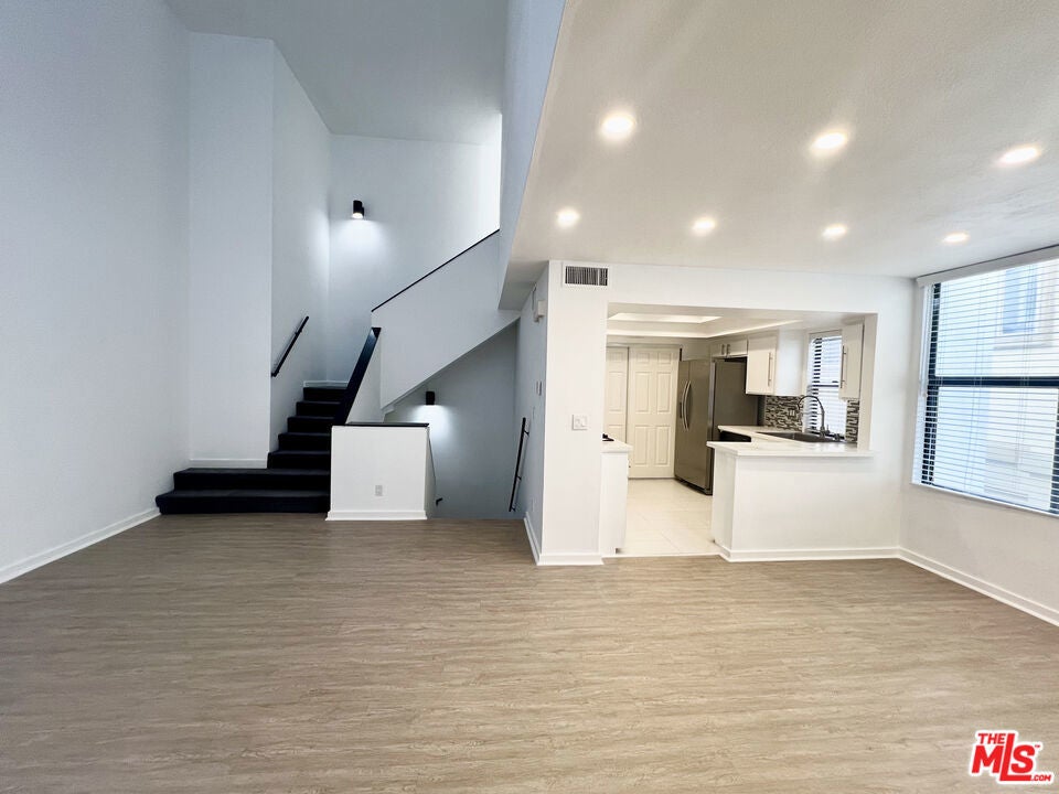 Photo of Listing #26649537