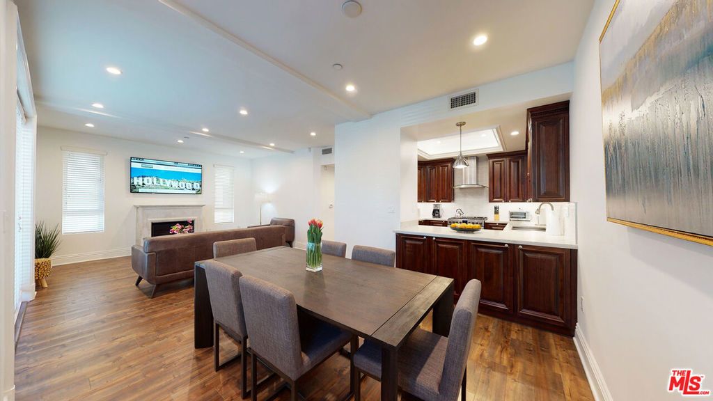 907 S Shenandoah Street # 101, Los Angeles