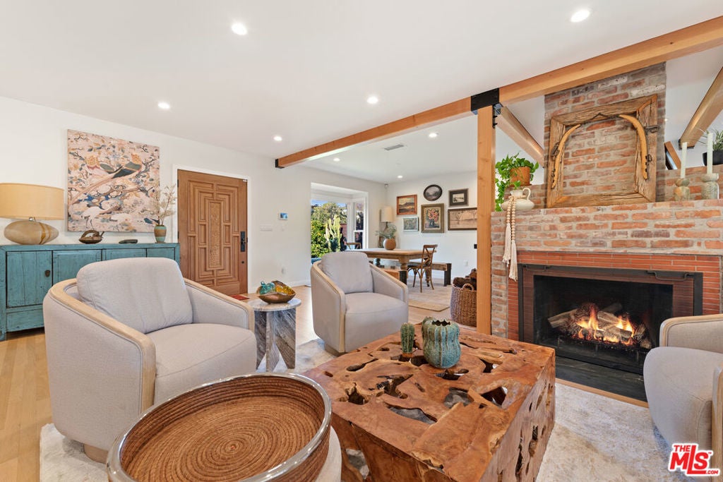 Photo of Listing #26648753