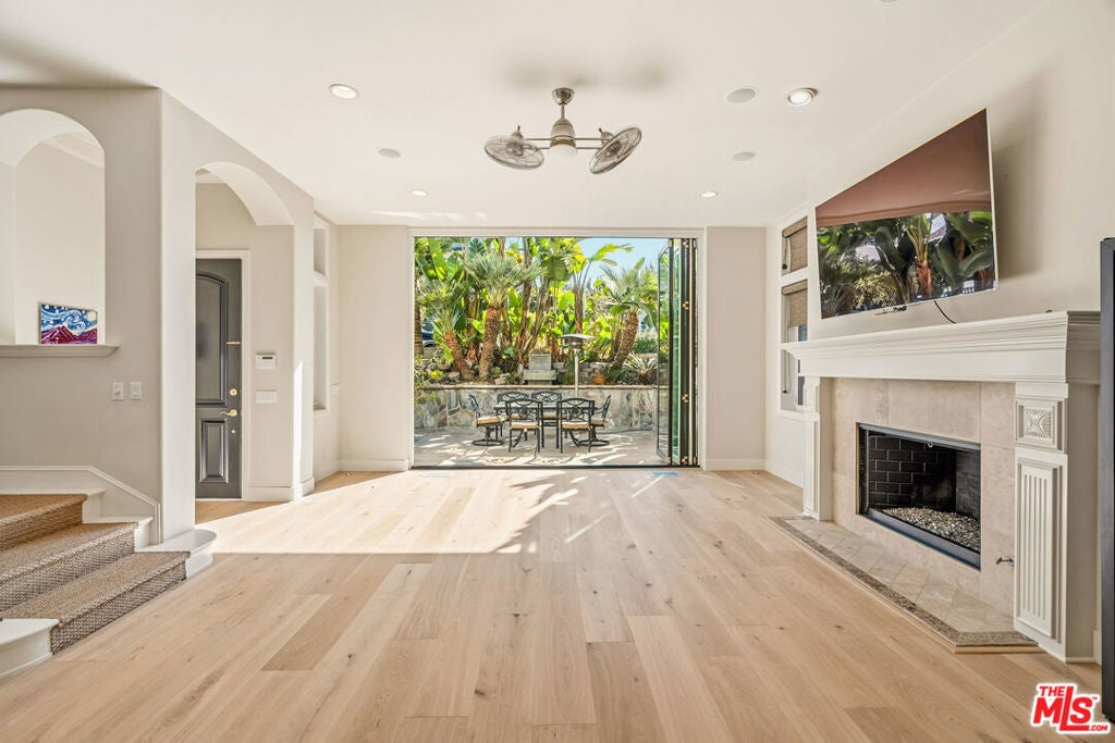 Photo of Listing #26649471