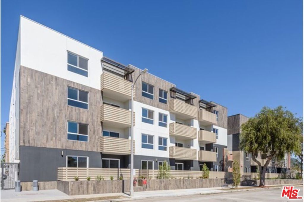 Photo of Listing #26649959