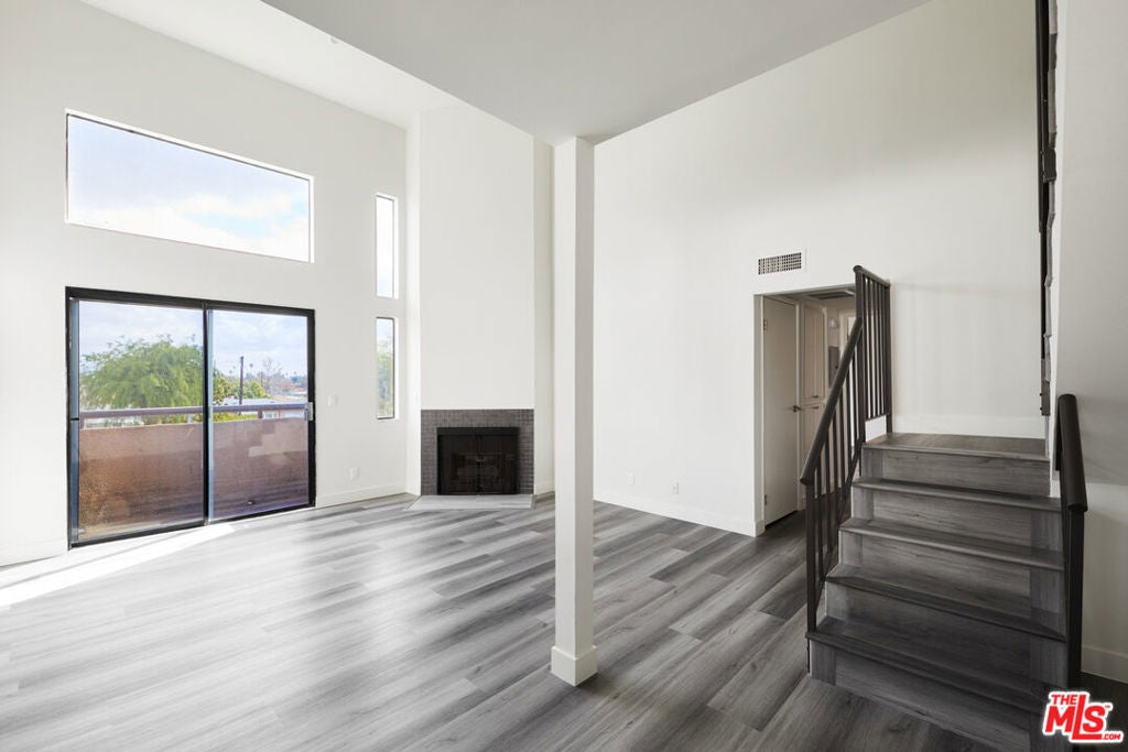 Photo of Listing #26649451