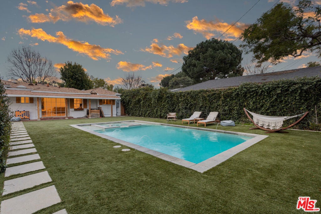 Photo of Listing #26650295