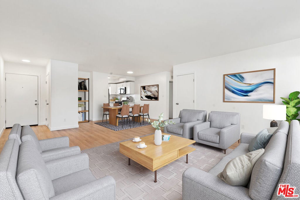 Photo of Listing #26650469