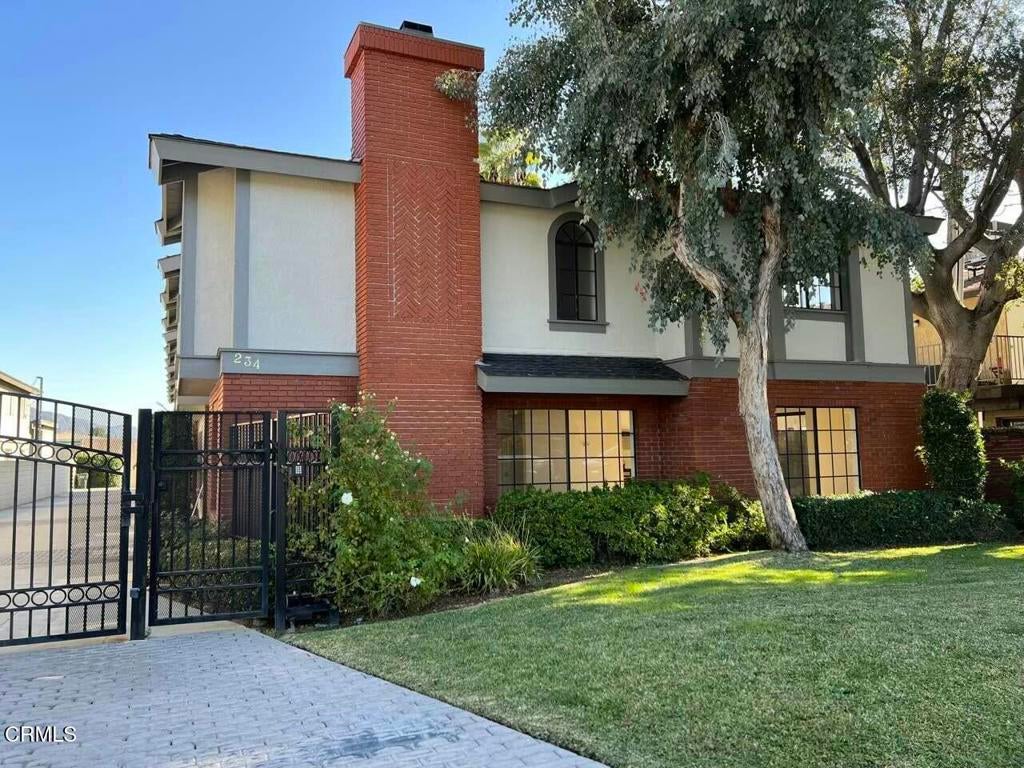 Photo of Listing #P1-25828