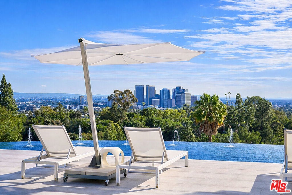 Photo of Listing #26650849