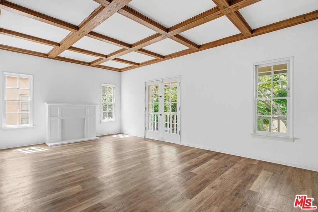 Photo of Listing #26650929